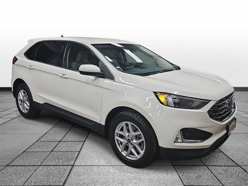 Used 2022 Ford Edge SEL w/ Convenience Package image 3
