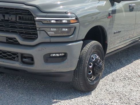 New 2026 RAM 3500 Laramie AWD/4WD image 9
