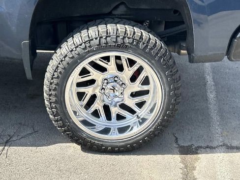 Used 2020 Chevrolet Silverado 1500 LT Trail Boss image 10