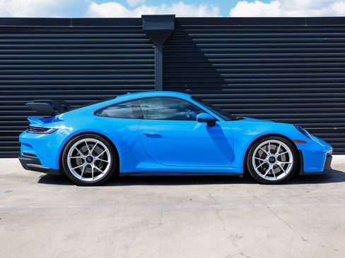 Certified 2022 Porsche 911 GT3 image 8