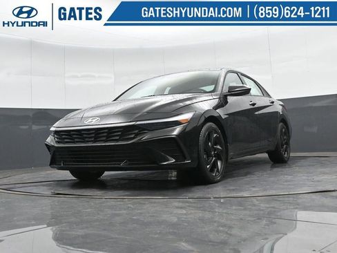 New 2026 Hyundai Elantra Sport image 35