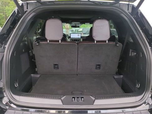Used 2025 Ford Explorer Platinum w/ Ultimate Package AWD/4WD image 13