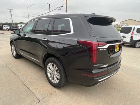 Used 2024 Cadillac XT6 Luxury w/ LPO, Floor Liner Package AWD/4WD image 6