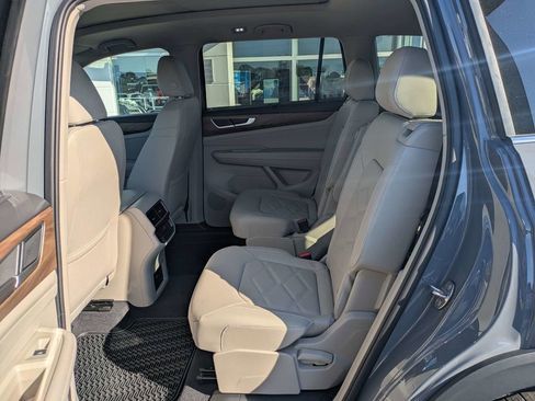 New 2026 Volkswagen Atlas SE FWD image 16
