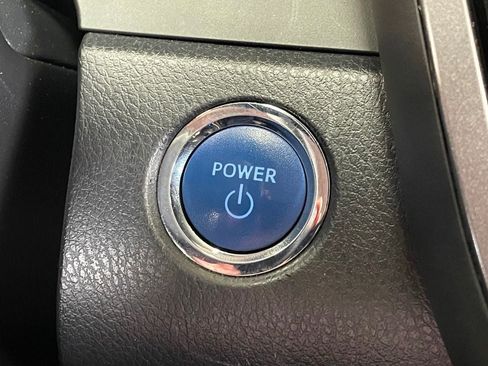 Used 2022 Toyota Camry LE FWD image 28