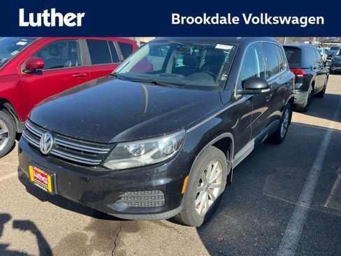 Used 2017 Volkswagen Tiguan Wolfsburg Edition AWD/4WD image 1