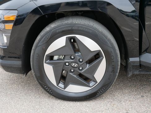 Used 2024 Hyundai Kona SEL FWD image 15