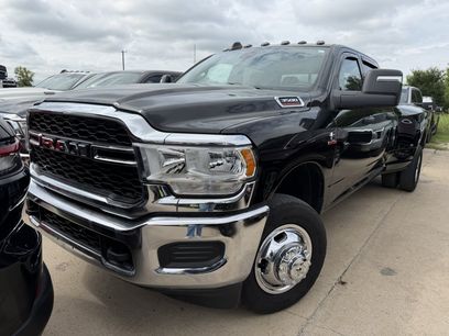 Used 2024 RAM 3500 Tradesman w/ Chrome Appearance Group
