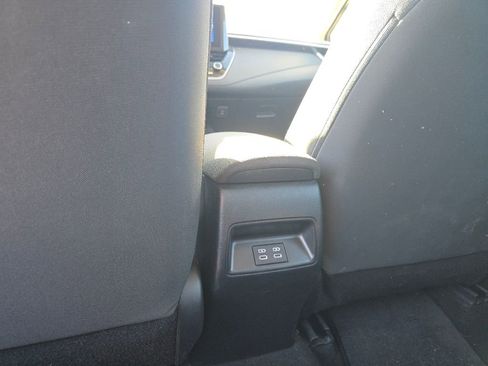 Used 2024 Toyota Corolla LE image 22