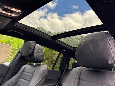 New 2026 Mercedes-Benz GLS 450 4MATIC image 16
