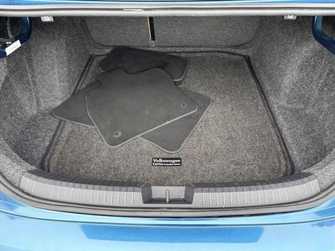 Used 2019 Volkswagen Jetta SEL w/ Cold Weather Package image 26