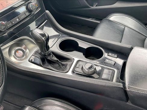 Used 2018 Nissan Maxima 3.5 SL image 16