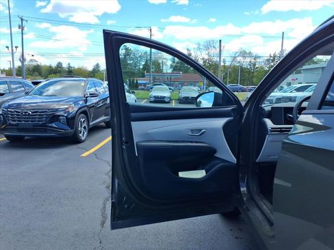 Used 2025 Hyundai Tucson SEL AWD/4WD image 17