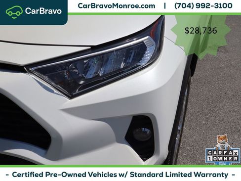 Used 2021 Toyota RAV4 XLE Premium FWD image 10
