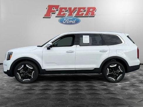 Used 2025 Kia Telluride S FWD image 2