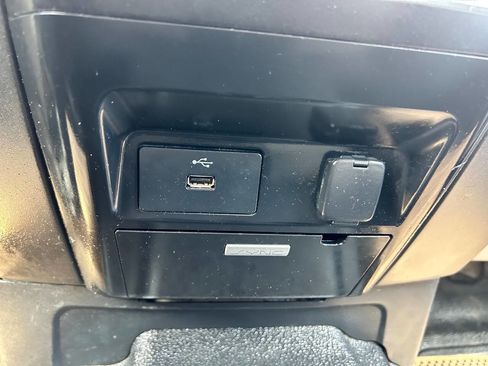 Used 2018 Ford F250 XL w/ Power Equipment Group image 25