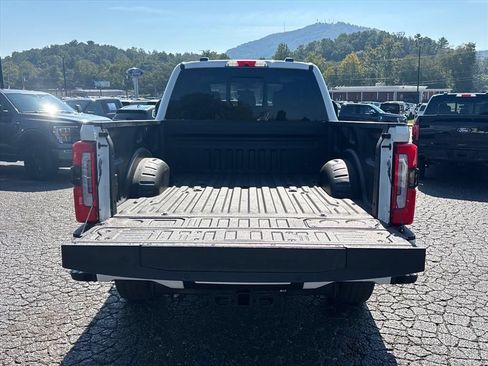 Used 2023 Ford F250 Limited w/ FX4 Off-Road Package AWD/4WD image 7