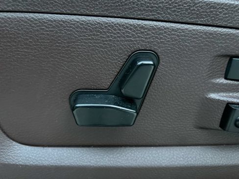 Used 2014 RAM 1500 Laramie Longhorn w/ Convenience Group AWD/4WD image 12