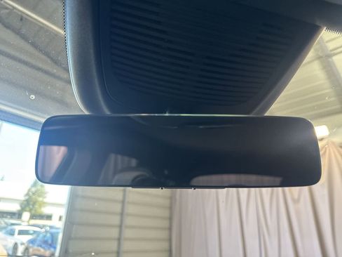 Used 2021 Mercedes-Benz GLE 350 w/ Premium Package image 27