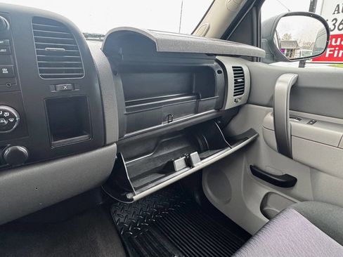 Used 2011 Chevrolet Silverado 1500 W/T image 21