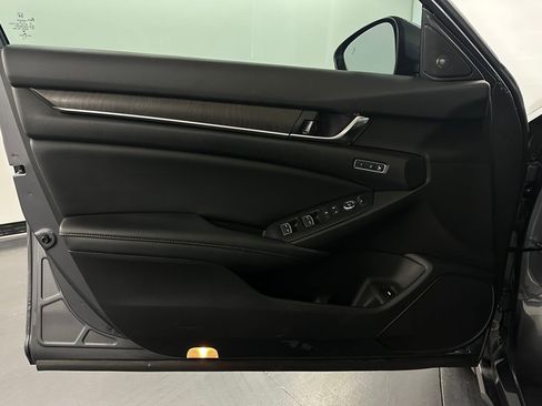 Certified 2022 Honda Accord Touring image 14