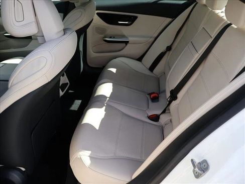 Used 2025 Mercedes-Benz C 300 4MATIC Sedan image 25