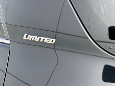 Used 2019 Toyota 4Runner Limited AWD/4WD image 43