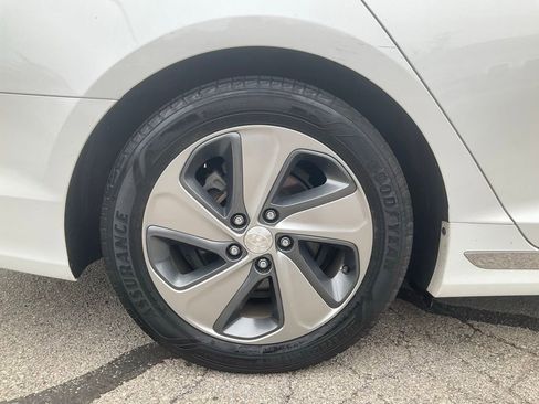 Used 2016 Hyundai Sonata Limited FWD image 8