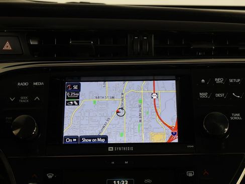 Used 2014 Toyota Avalon Limited FWD image 29