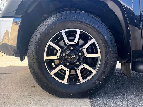 Used 2019 Toyota Tundra 1794 Edition AWD/4WD image 11