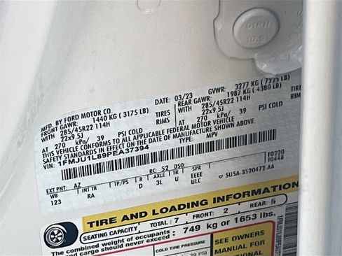 Used 2023 Ford Expedition Platinum image 35