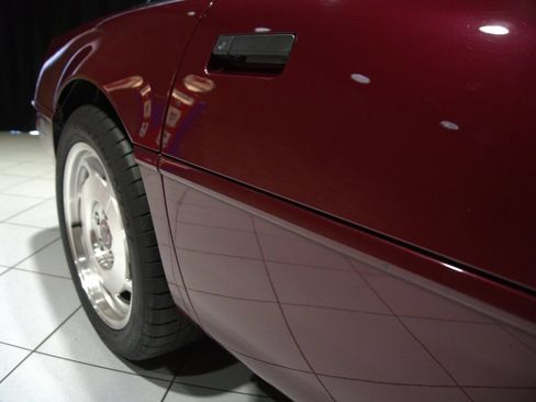 Used 1993 Chevrolet Corvette Coupe RWD image 27