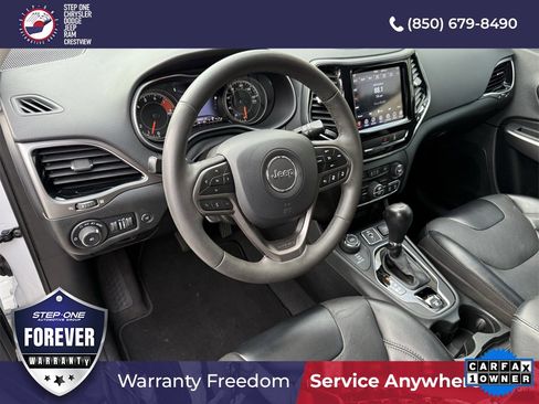 Used 2022 Jeep Cherokee Limited image 11