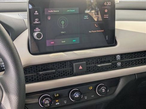 New 2026 Honda HR-V LX image 13