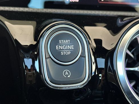 Used 2021 Mercedes-Benz CLA 250 image 21
