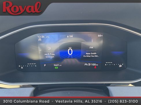 Certified 2025 Volkswagen Jetta SE w/ Sunroof Package image 17