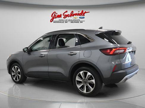 Used 2025 Ford Escape Platinum image 4