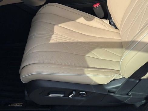 Certified 2026 Acura MDX SH-AWD w/ Advance Package image 14