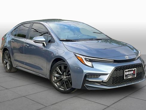 Used 2024 Toyota Corolla SE FWD image 3