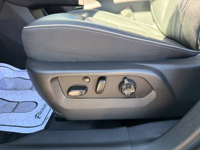 Certified 2025 Buick Envision Avenir AWD/4WD image 14
