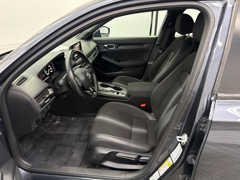 Used 2023 Honda Civic Sport image 9