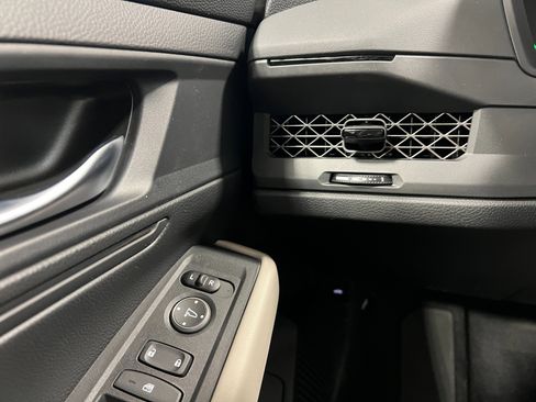 New 2025 Honda Accord LX image 17