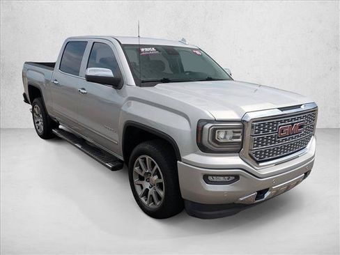 Used 2018 GMC Sierra 1500 Denali AWD/4WD image 3