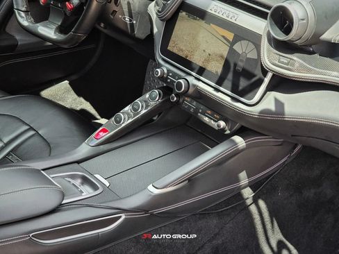 Used 2018 Ferrari GTC4Lusso T RWD image 20