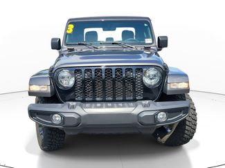 Used 2023 Jeep Gladiator Sport AWD/4WD video 2
