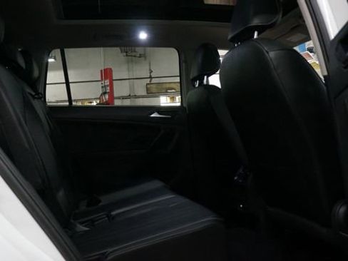 Certified 2023 Volkswagen Tiguan SE image 49