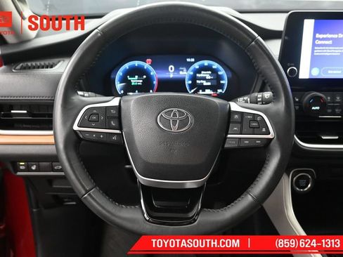 Used 2024 Toyota Grand Highlander AWD image 23