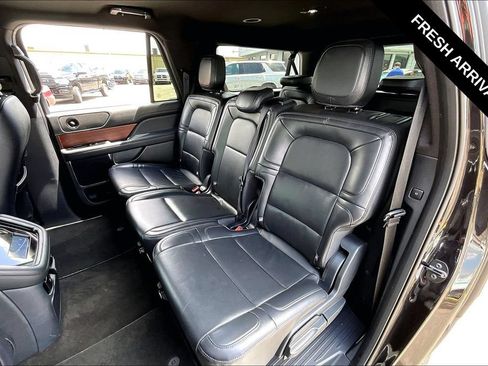 Used 2024 Lincoln Navigator L 4WD image 6