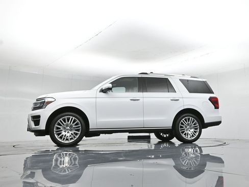 Used 2024 Ford Expedition Limited image 62