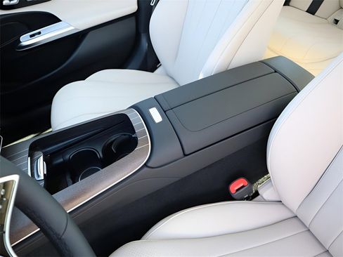 New 2026 Mercedes-Benz E 350 4MATIC Sedan image 27